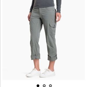 Green 10 petite splash Kuhl roll up pants